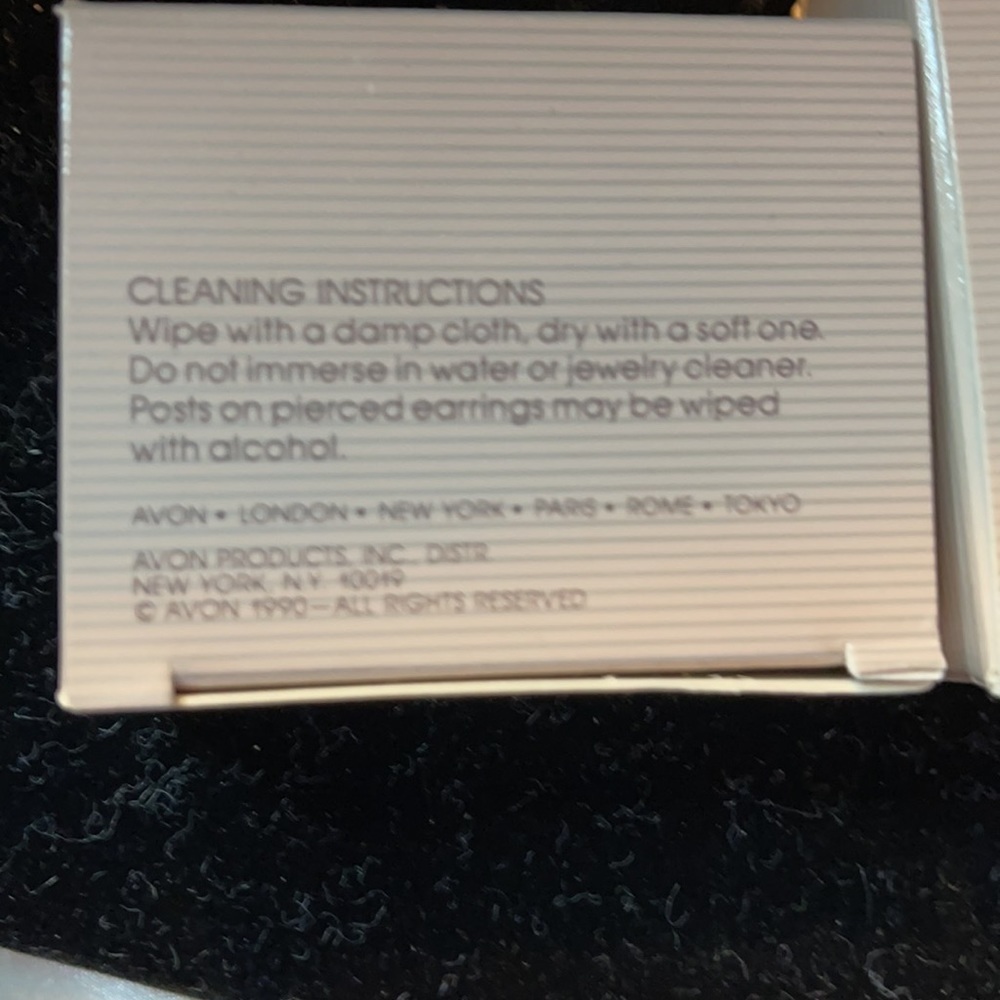 Avon (1990) Vintage Set “Classic Drama” Faux Pearl/Marquisette Necklace&Earrings - Picture 9 of 10